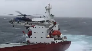 Huge waves at sea ships in storm | ship in storm | dangerous wave