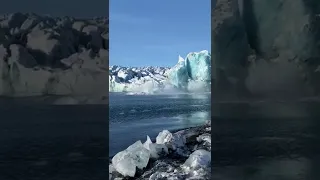 Tourists Witness Mind-blowing Calving Followed By Big Wave At Glacier Lagoon in Iceland - 1294802