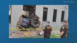 One hospitalized after crash into building in Henry County