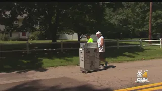 Retired Flight Attendant Walking To Remember 9/11 Victims Crosses Into New York