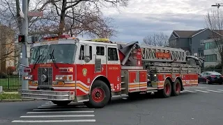 *TONS OF HORN* Hartford CT Fire Department Ladder 5 (spare) and Engine 11 Responding Code 3!!