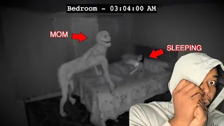 SPOOKY SCARY - Something is Wrong With Her Mom.. - REACTION!!!