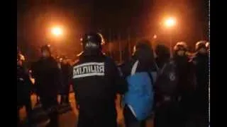 Видео ПН: Нападение защитников Ленина на активистов николаевского Майдана часть 3