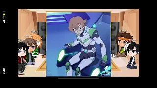 Voltron watches random videos ( lazy )