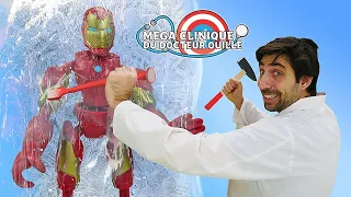 Joker a gelé Iron Man! Dr Ouille essaie de le sauver. La Mega Clinique #34 en français pour enfants