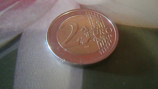 2 евро 2001 Нидерланды монета