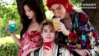 Yang Chaoyue, Zeng Shunxi and Liu Yuning behind the scene of the photoshoot