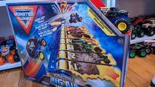 SpinMaster Monster Jam World Finals Big Air Challenge Playset Unboxing