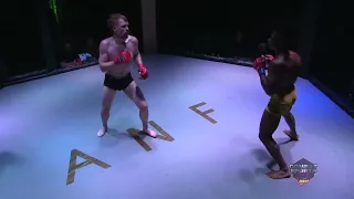 Maynard Krakue vs Tyler Wallace