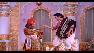 ವರ್ಷಕೊಂದುಸಲ ಹಬ್ಬ ಬರುತ್ತಲಾ ಆವಗ್ಲೆ ನಾವ್ ಸ್ನಾನ ಮಾಡದು | Comedy Scene | Kaviratna Kalidasa Kannada Movie