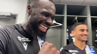 Dans le vestiaire après la belle victoire à Amiens