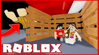 SCHOVEJ SE PŘED SCP V NEKONEČNÉ IKEI!😨 Roblox 3008 w/@Makousek