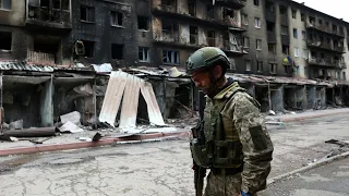 Ukraine-Krieg: Tod und Zerstörung nach russischen Angriffen nahe der Front | AFP