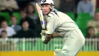 Danny Morrison - Batting antics