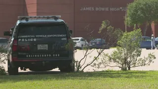 Bowie High School students in Arlington return to school for first time after shooting last week