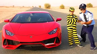 Jason y Alex - Historia de la policía de Lamborghini | Policial para los niños