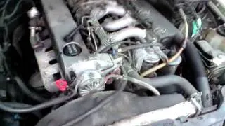 Mercedes Benz W124- Diesel Engine running...
