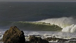 Huge Foil waves