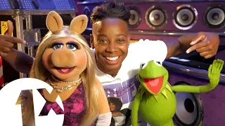 "They're trying too hard to be me!" Miss Piggy & Kermit on Kylie Jenner and celebrity break ups