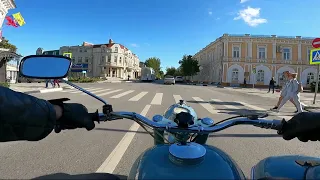 Поездка на двух мотоциклах Иж Юпитер 2 с колясками по городу. Ретро техника в современном трафике.