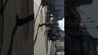 Танцы на Невском проспекте.