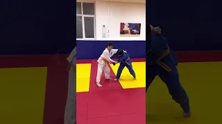 Judo O-Goshi - бросок через бедро подбивом. Школа по дзюдо в Астане ORTUS.KZ, тренер Пак Сергей.