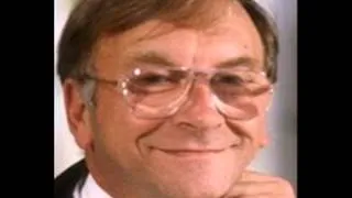 Sam Kelly died at 70