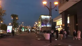 Minsk Belarus, улица Немига и проспект Победителей в вечернее время, 11.05.2022
