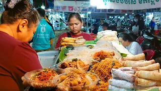 Cambodian Street Food at Night - Spring Rolls, Yellow Pancake, Noodle Soup, Chicken Feet & More