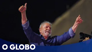 Lula dedica vitória à democracia e questiona cooperação de Bolsonaro em transição de governo