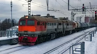 Тепловоз 2М62У-0064 с грузовым поездом, пл. Нижегородская, МЦК.