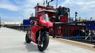 Ducati Panigale V4s - “A Beauty and a Beast”