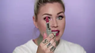 Jaclyn Hill's Lipsticks Being Contaminated For 1 Minute Straight