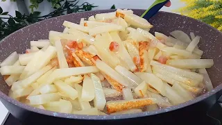 ЖАРЕНАЯ КАРТОШКА С САЛОМ. Вот все СЕКРЕТЫ: Как вкусно пожарить картошку с луком на сале на сковороде