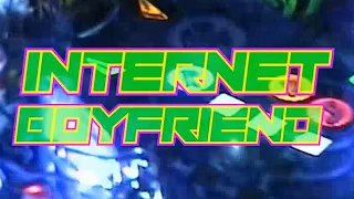 The Fake Friends - Internet Boyfriend (Official Video)