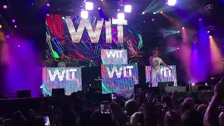Will Smith & DJ Jazzy Jeff Live HD - Getting Jiggy With It - 2017 Blackpool Livewire