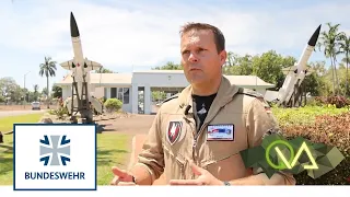Q&A: Pilot und Fluglehrer bei Pitch Black 2022 in Australien I Embedded Community I Bundeswehr