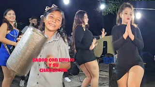 BAILANDO AL RITMO DE  EMILIO Y SU CHANCHONA