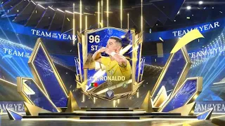 TOTY PACKS ARE SO GOOD I GOT CRISTIANO RONALDO 96 UTOTY