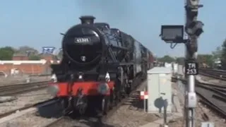 Black Five 45305 and 70013 at Reading on 5Z44 move