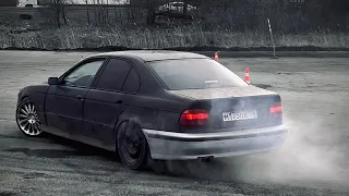 BMW 540 e39: Поехала на все деньги