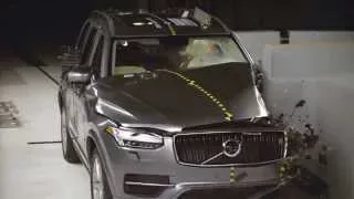 Volvo XC90 small overlap crash test