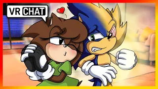 SONIC AND FLEETWAY SUPER SONIC SUSPECT SOMETHING ODD ABOUT SARAH IN VR CHAT