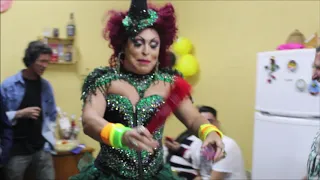 Aniversario presente surpresa parabens animado drag queen Anny B. Animação surpresa 11 2269 1177