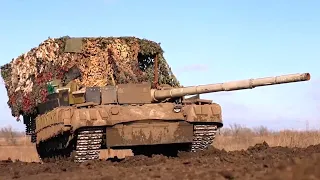 Self-made strengthening of the protection of the Russian T-80BVM tank