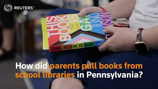 How did Christian groups help parents pull books from some Pennsylvania school libraries?