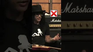 SLASH EXPLAINS THE RIGHT WAY TO PLAY SWEET CHILD OF MINE! BUT... 🎸#shorts