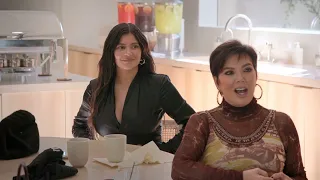 Kim tries to guess the gender of Kylie's baby | The Kardashians