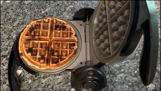 HOW TO MAKE CHOCOLATE CHIP WAFFLES - Homemade - Simple and Easy Recipe