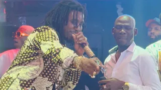 Après polémique, Kéba rejoint Wally Seck sur scène au vogue et explose le soirée avec un duo qui….